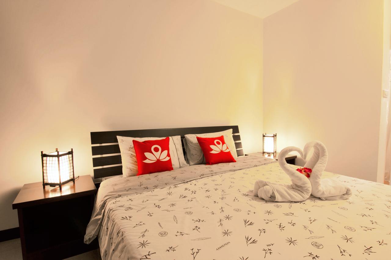 Zen Rooms Sukhumvit 81 Banguecoque Exterior foto